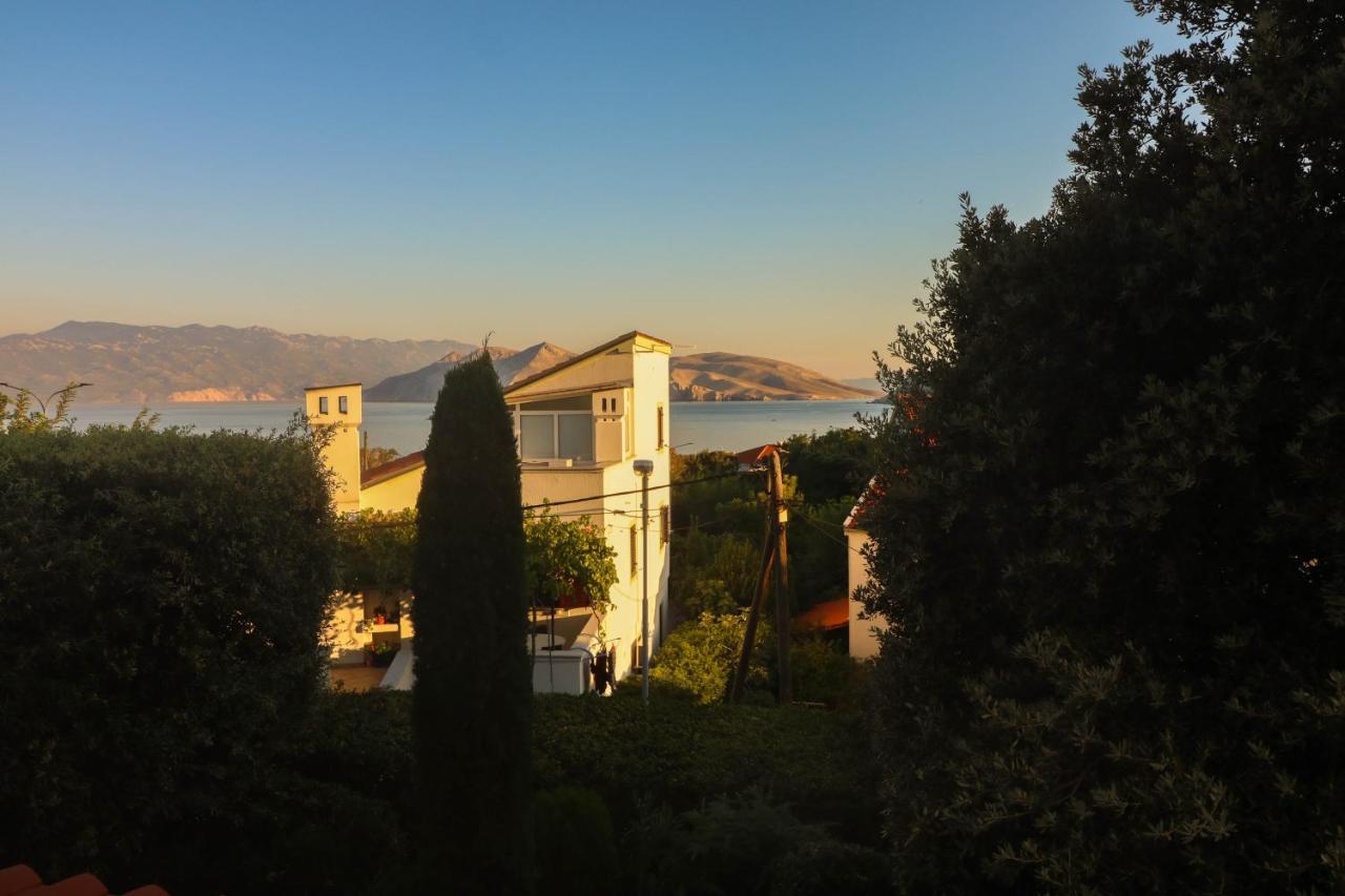 Apartments Blue And Green With Balcony Baška Exteriér fotografie